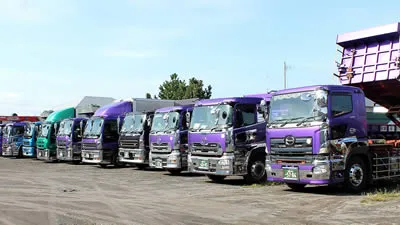 イメージ画像：髙橋産業株 保有車輌・資格